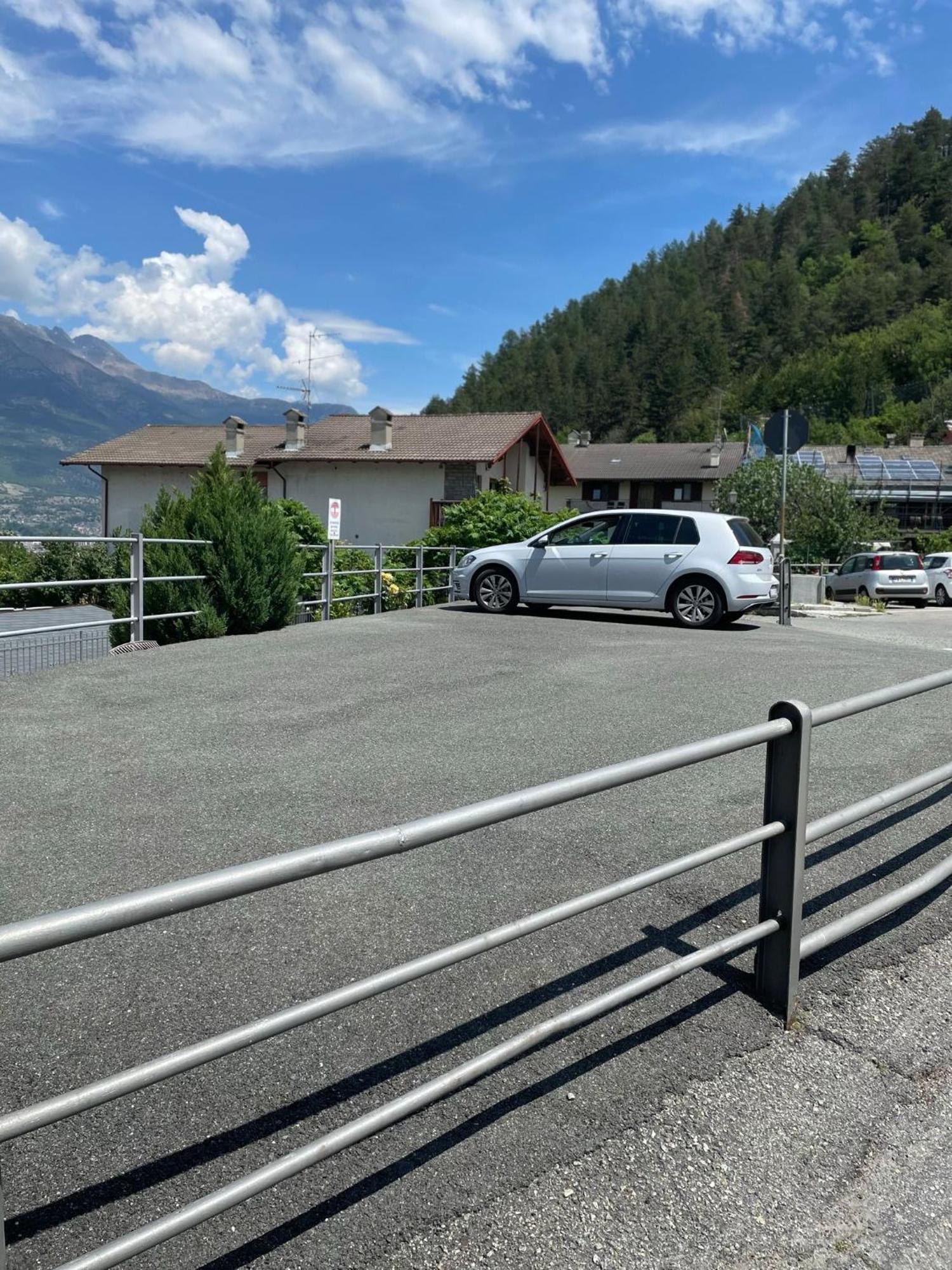 Casa Kristel Cir Comunale N 14 Aosta Bagian luar foto