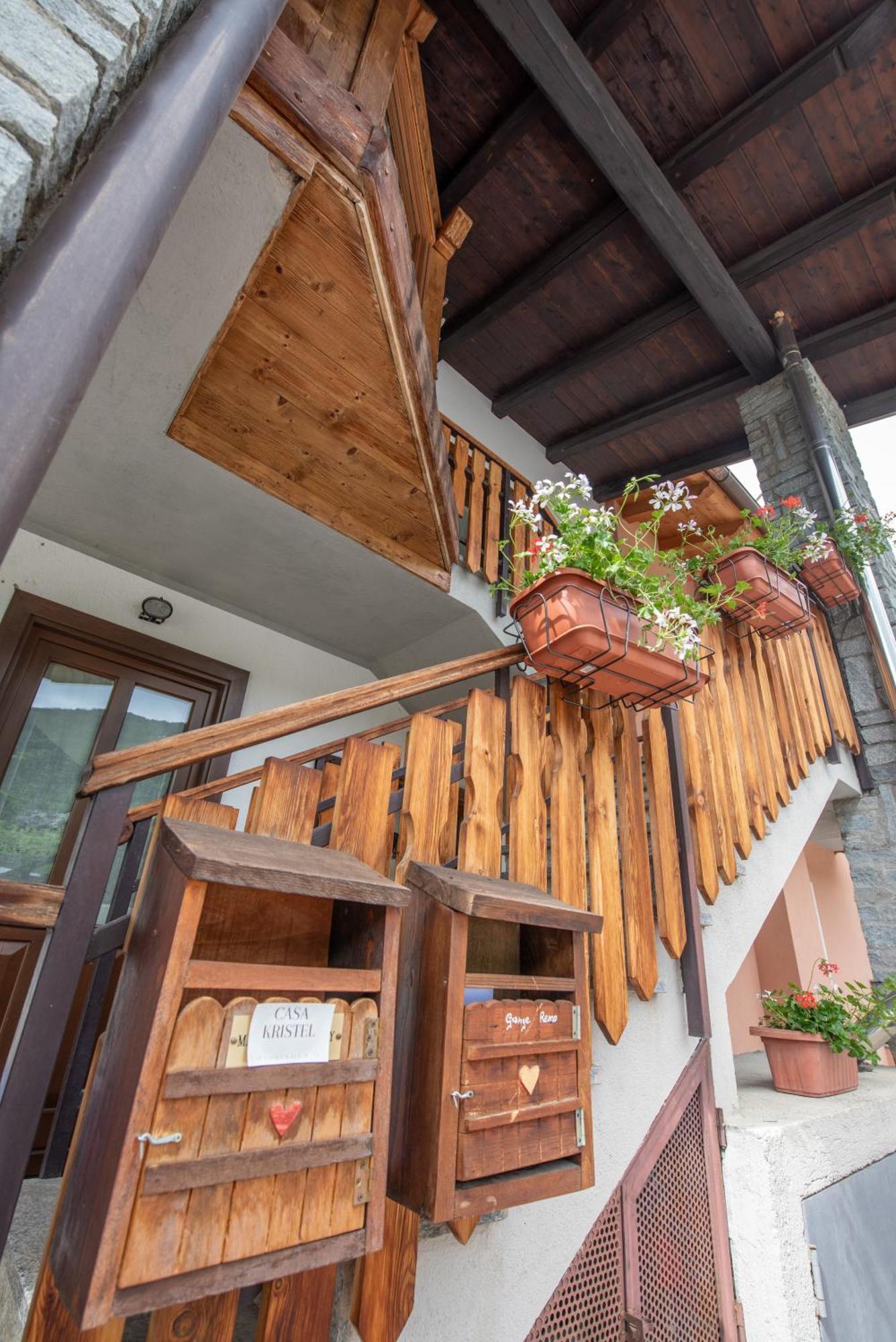 Casa Kristel Cir Comunale N 14 Aosta Bagian luar foto